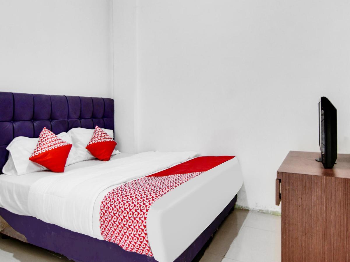 Oyo 90897 Hotel Sepupu Satria Pekanbaru Exterior photo